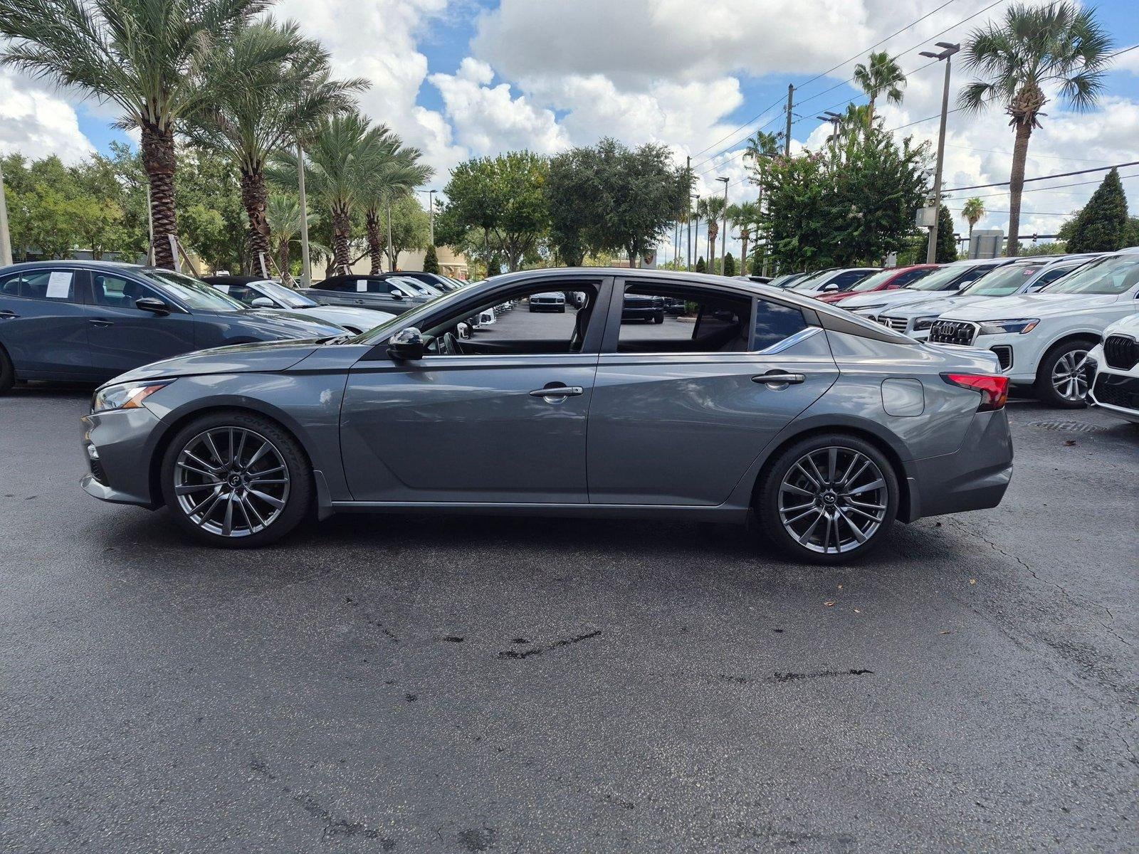 2022 Nissan Altima 2.5 SR Sedan