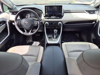 2019 Toyota RAV4 XLE Premium FWD (Natl)