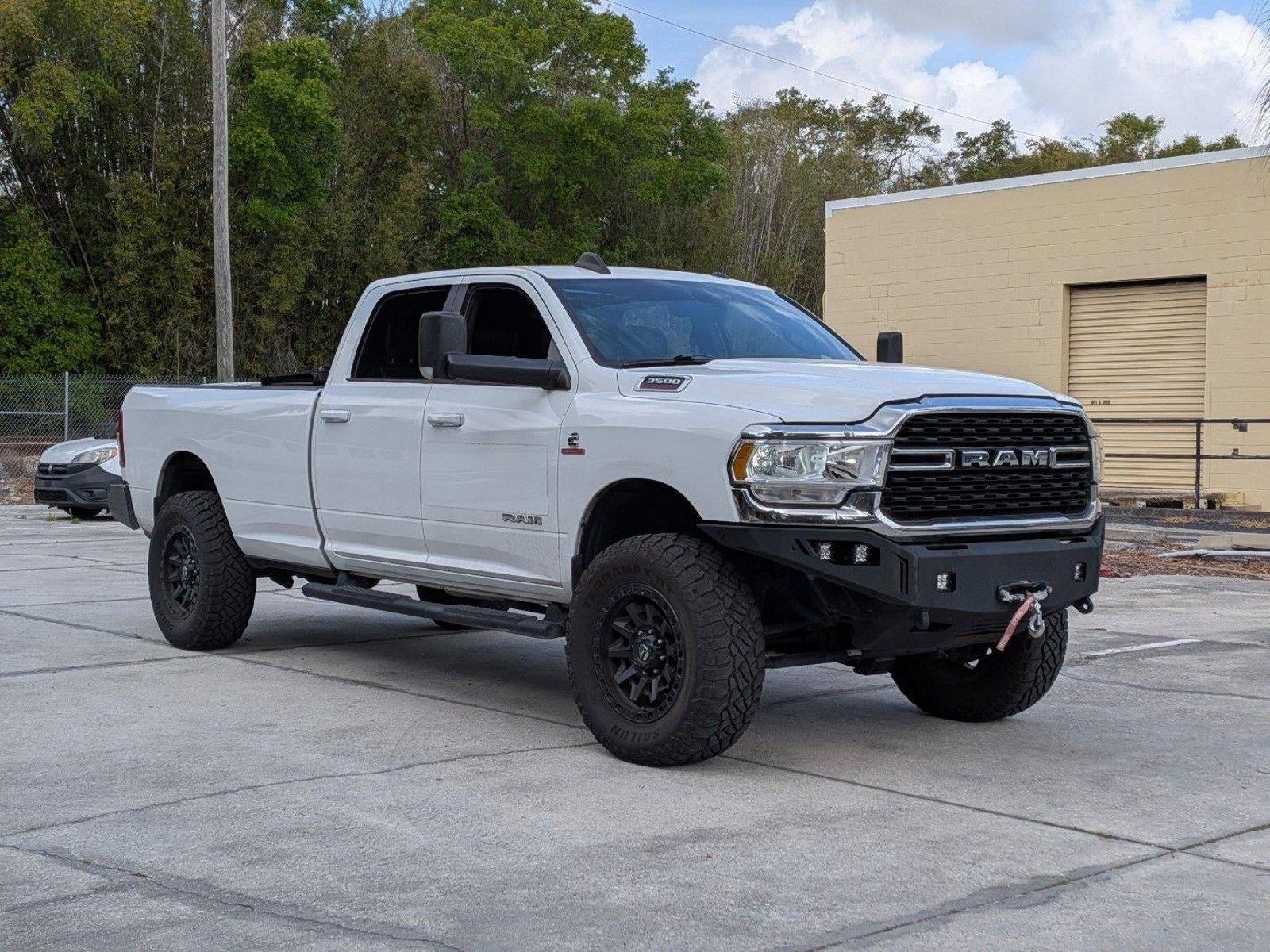 2022 RAM 3500 Big Horn 4x4 Crew Cab 8' Box