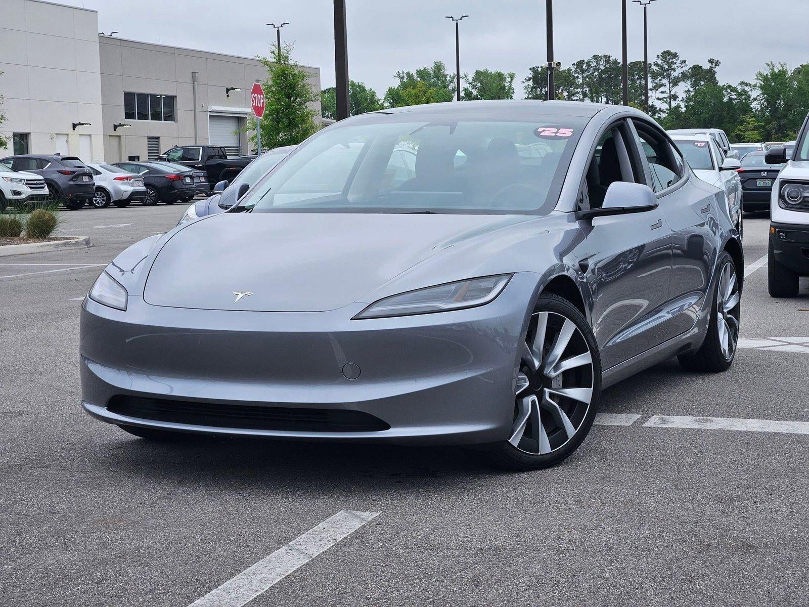2025 Tesla Model 3 Long Range AWD