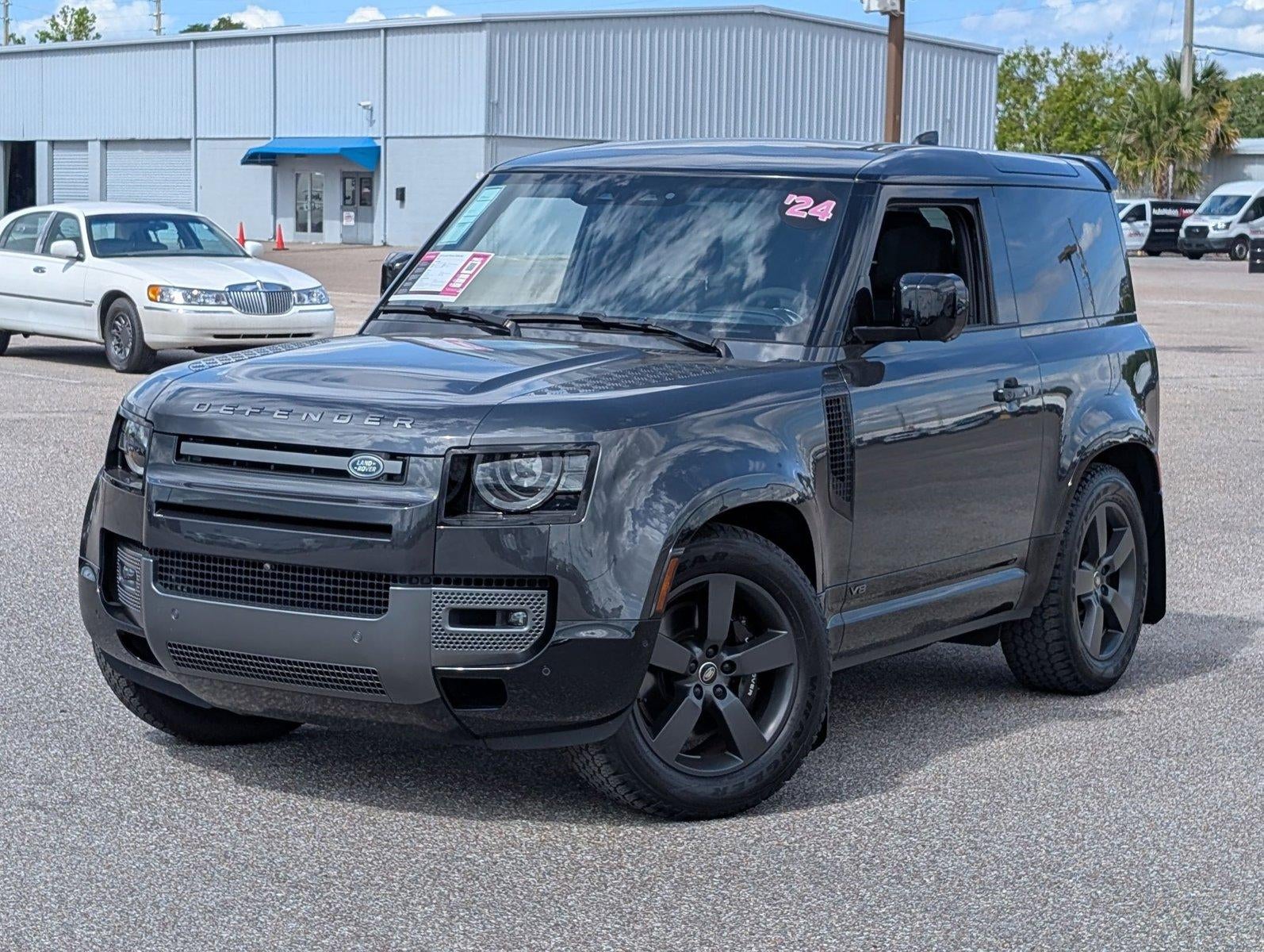2024 Land Rover Defender 90 P525 V8