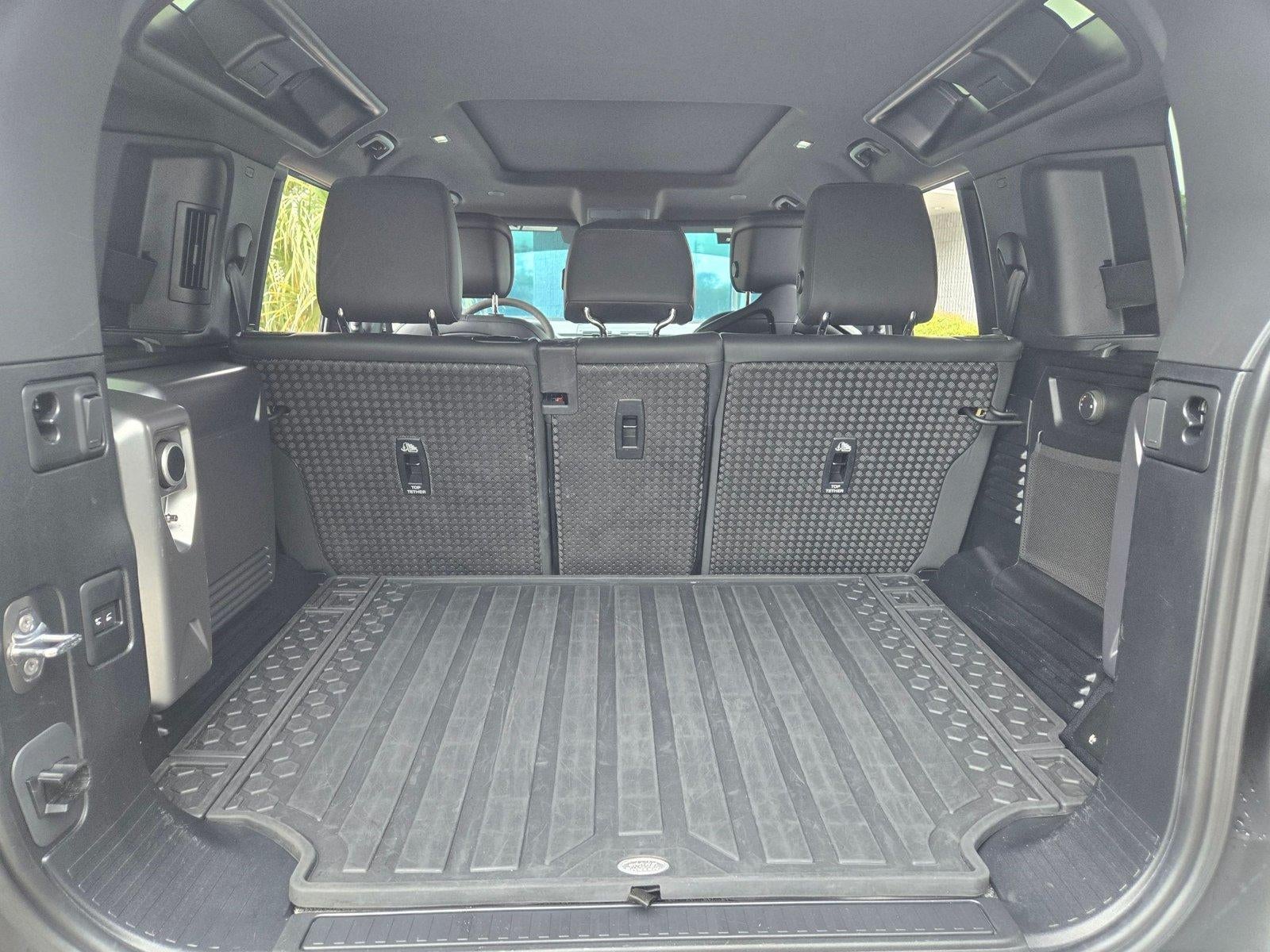 2022 Land Rover Defender 110 V8 AWD