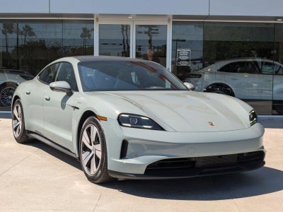 2025 Porsche Taycan RWD