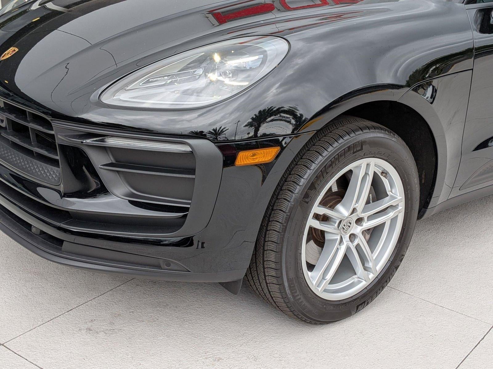 2025 Porsche Macan AWD