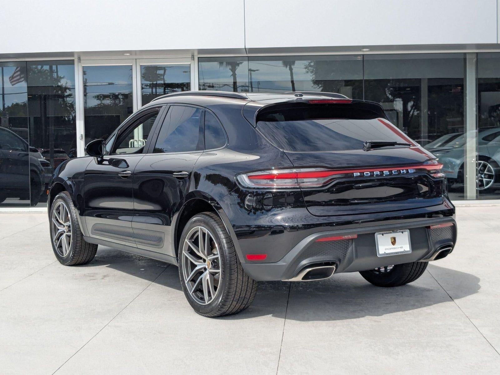 2025 Porsche Macan AWD