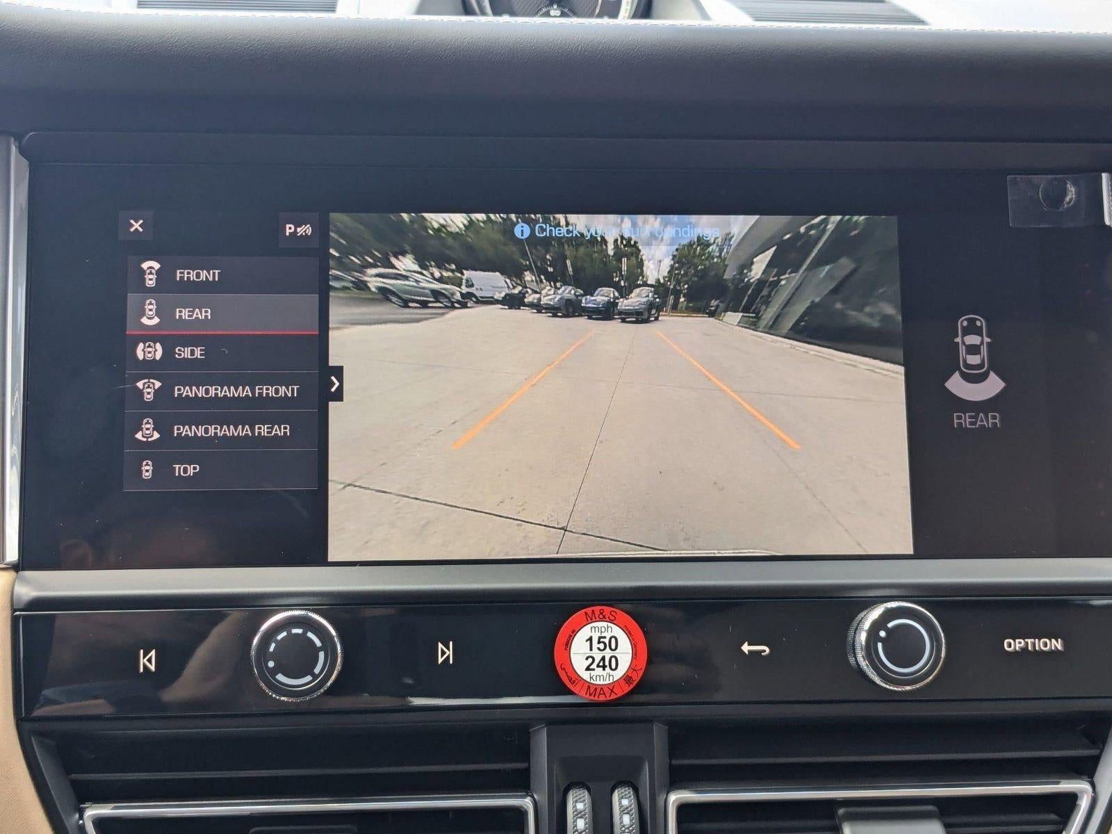 2025 Porsche Macan AWD