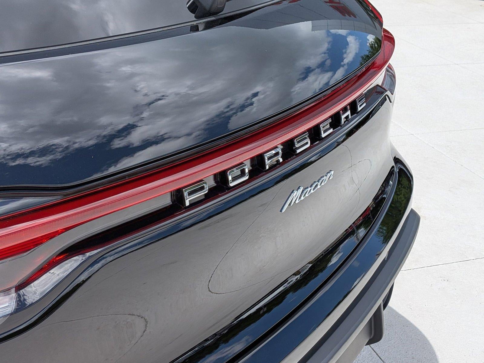 2025 Porsche Macan AWD