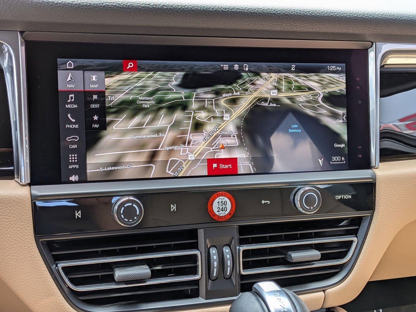 2025 Porsche Macan AWD