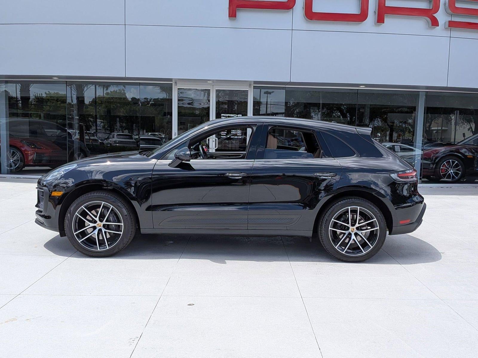 2025 Porsche Macan AWD