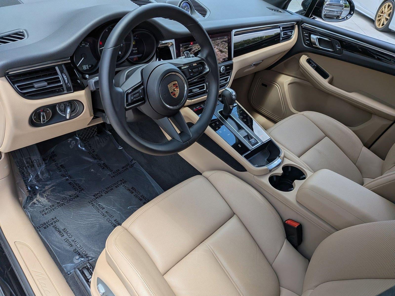 2025 Porsche Macan AWD