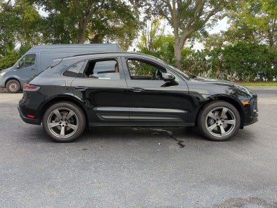 2025 Porsche Macan AWD