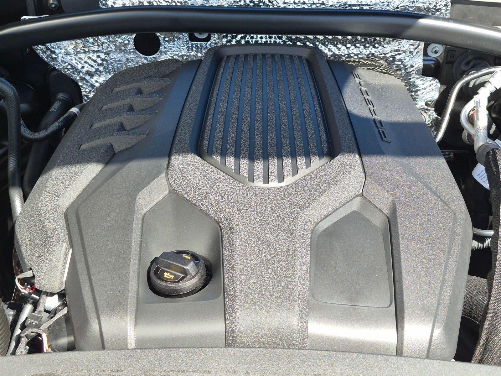 2025 Porsche Macan AWD