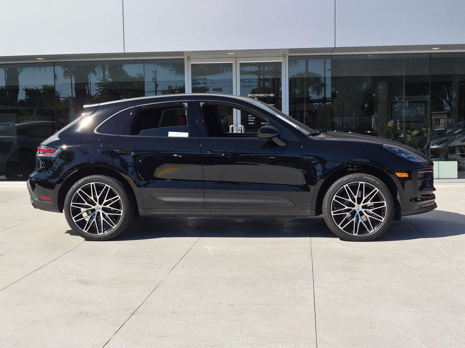 2025 Porsche Macan AWD