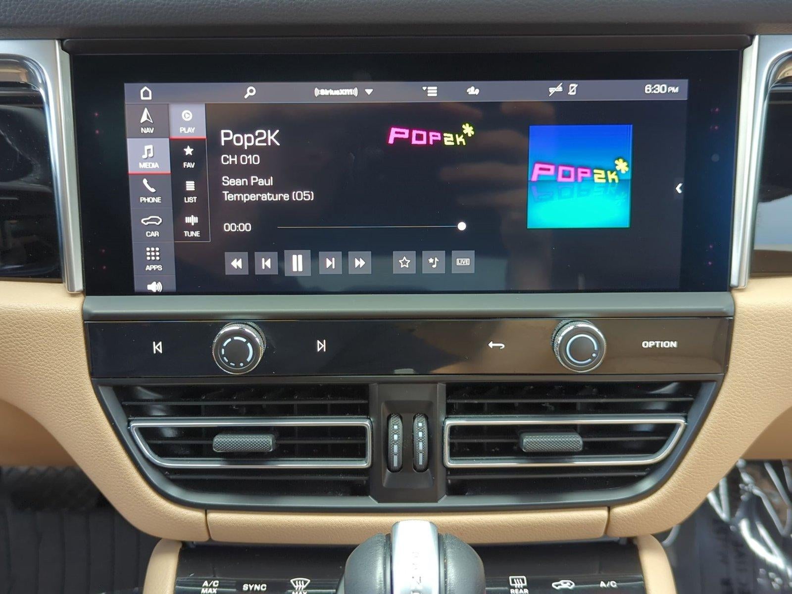 2023 Porsche Macan AWD