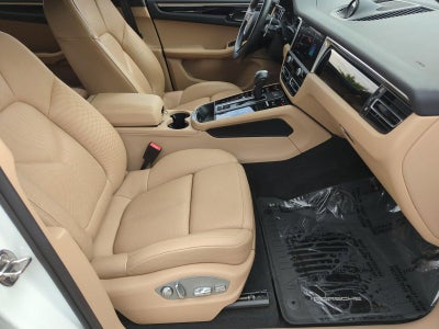 2023 Porsche Macan AWD