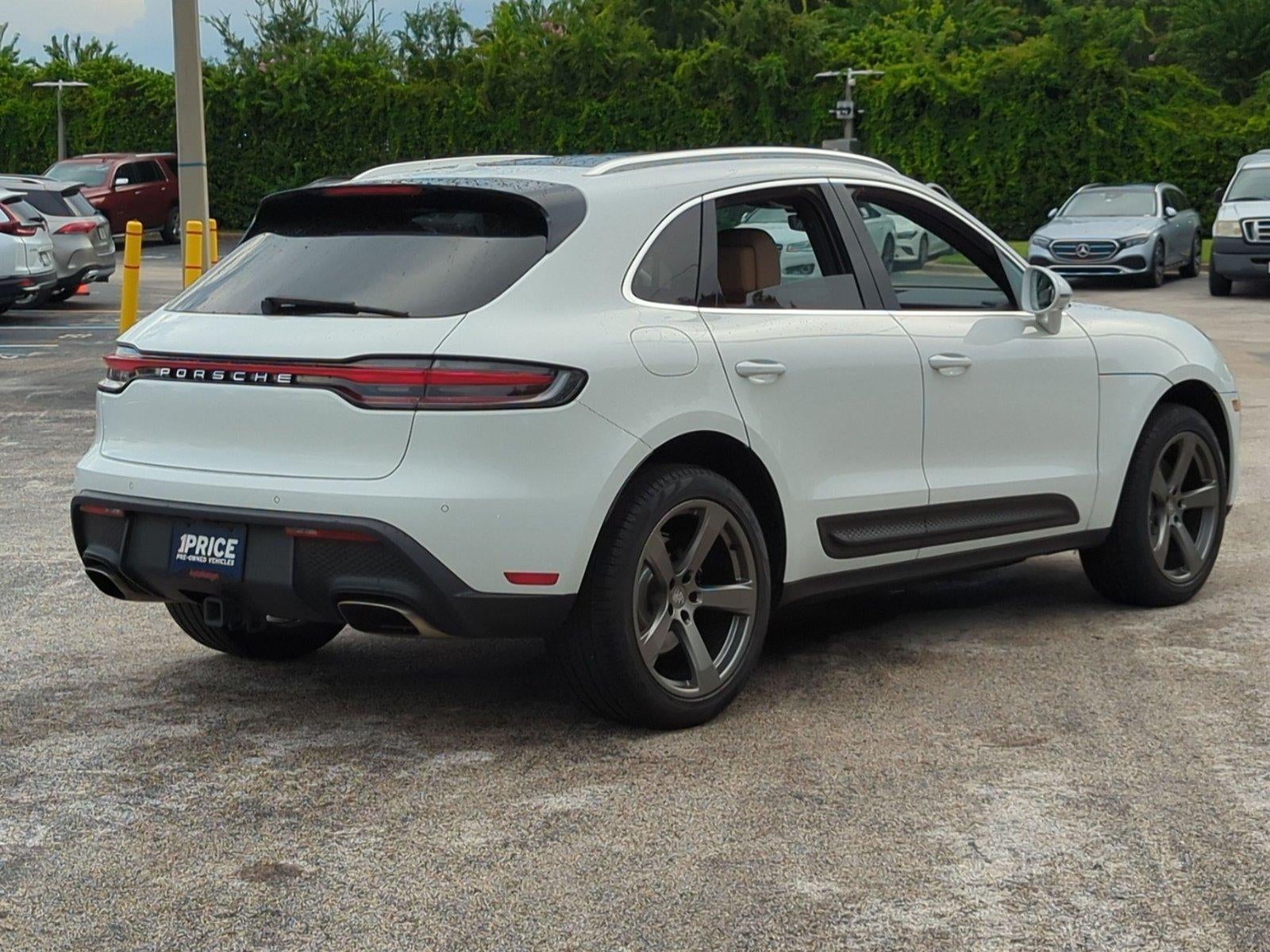 2023 Porsche Macan AWD