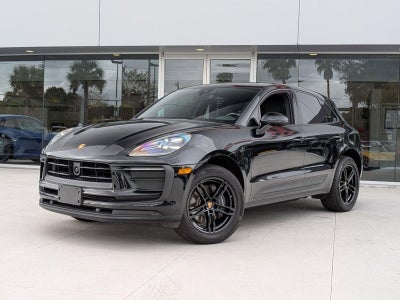2025 Porsche Macan AWD