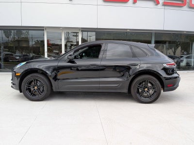 2025 Porsche Macan AWD