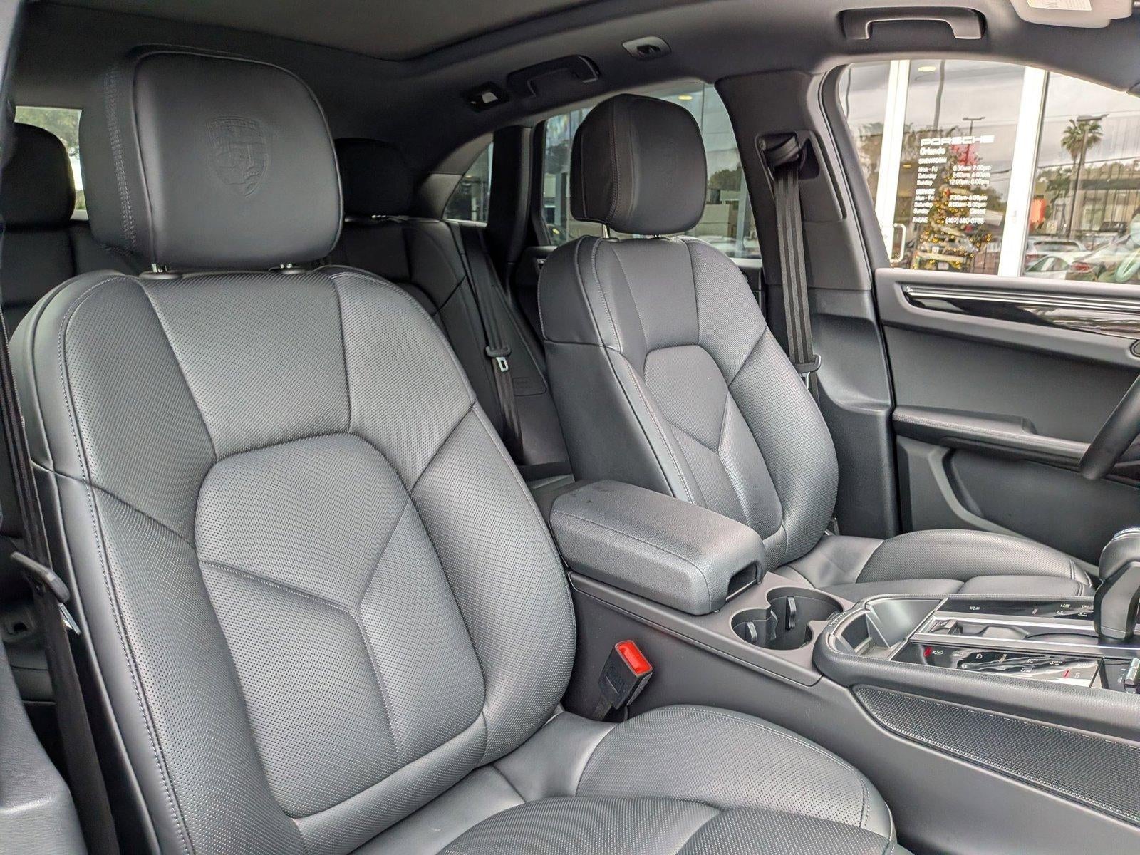 2025 Porsche Macan AWD