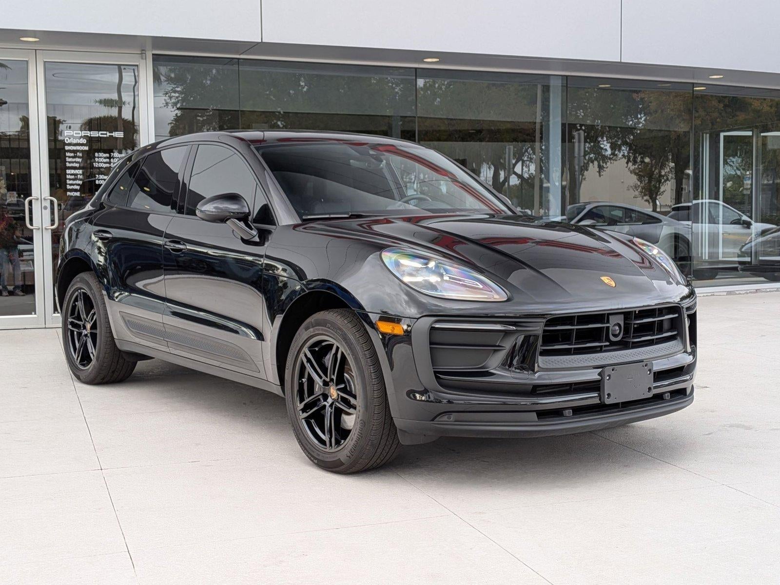 2025 Porsche Macan AWD