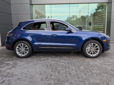 2023 Porsche Macan AWD