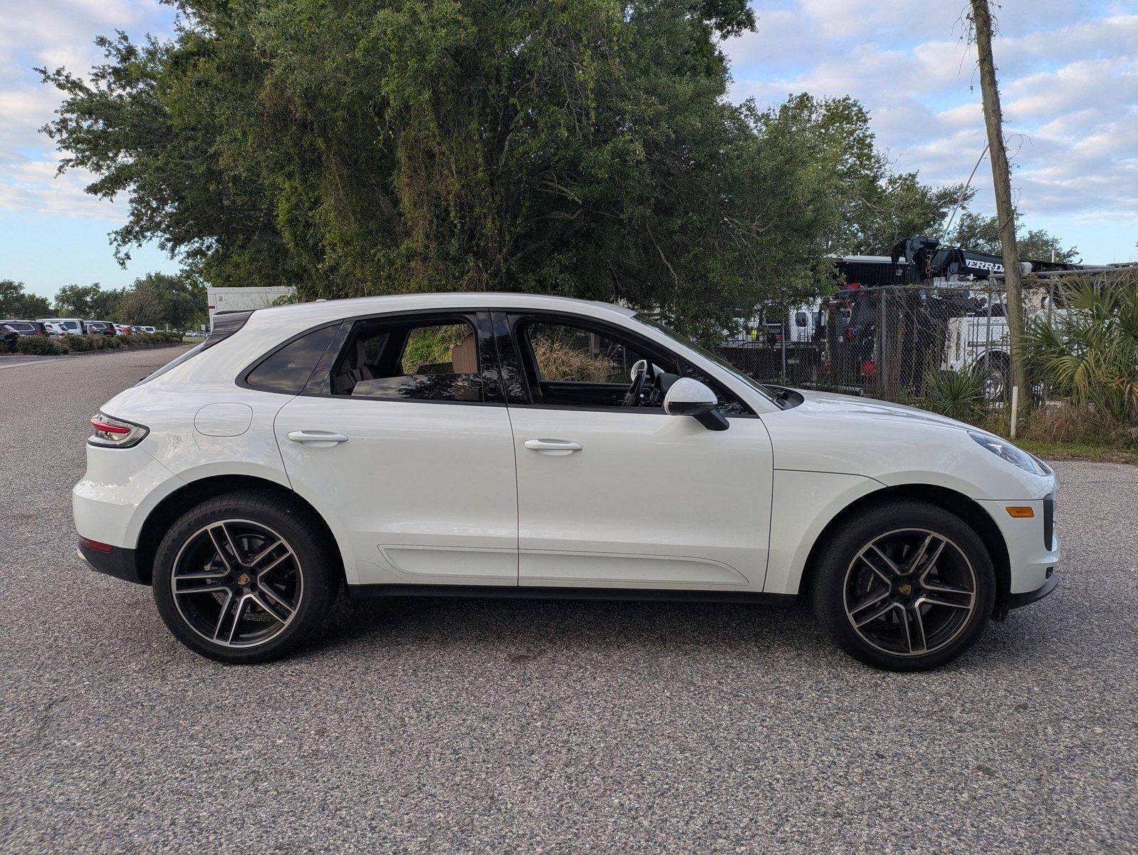 2021 Porsche Macan AWD