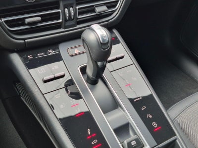 2023 Porsche Macan AWD