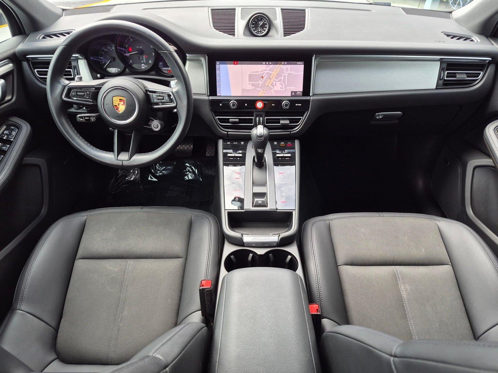 2023 Porsche Macan AWD