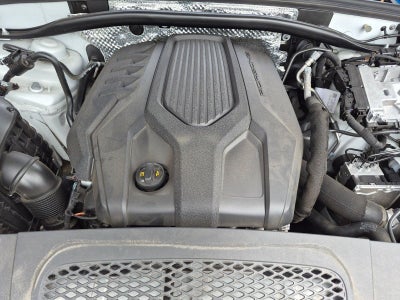 2023 Porsche Macan AWD