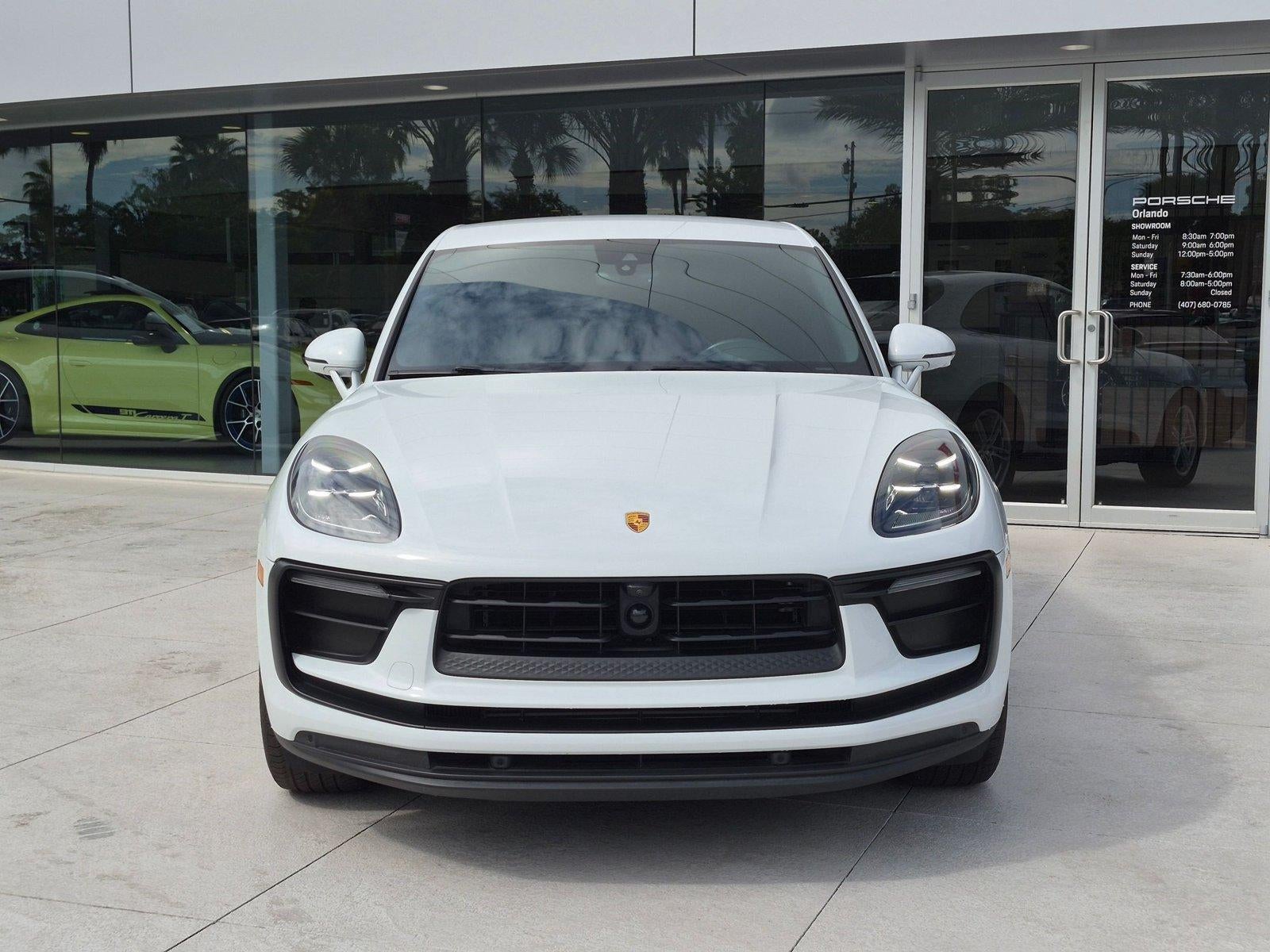 2023 Porsche Macan AWD