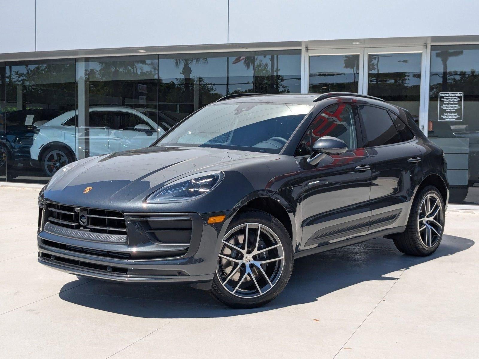 2025 Porsche Macan AWD