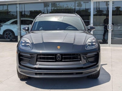 2025 Porsche Macan AWD