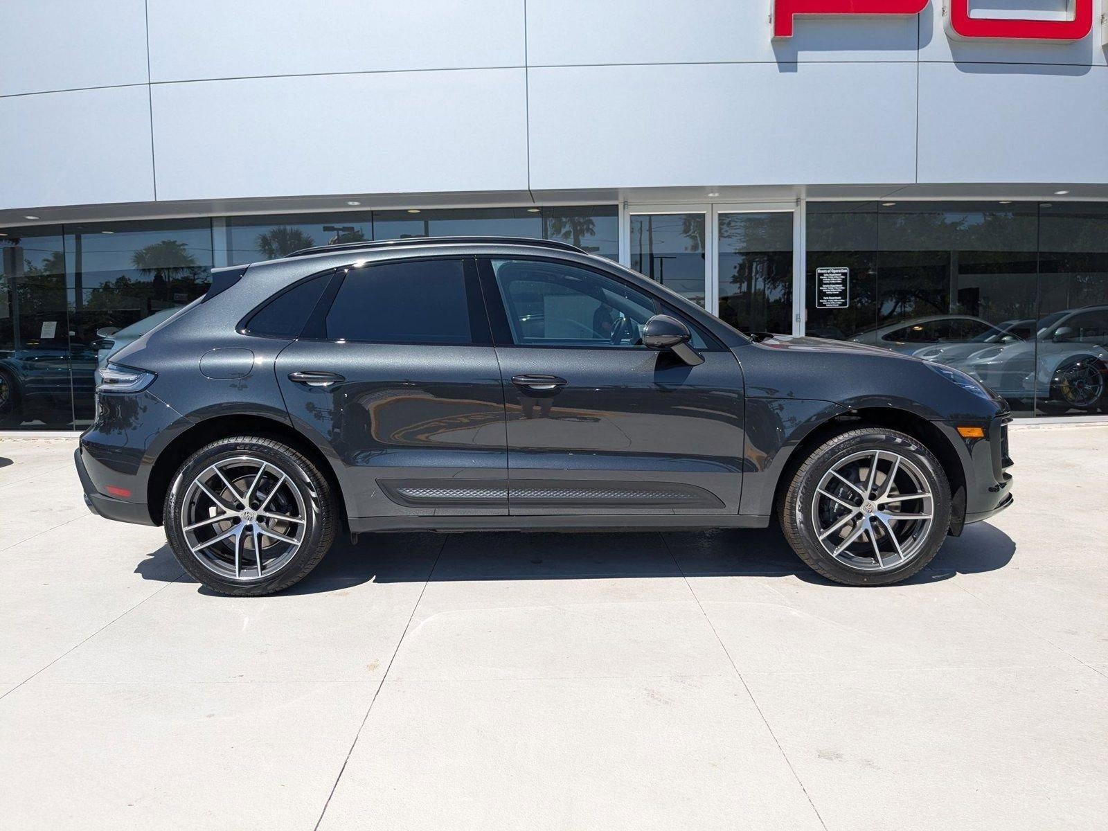 2025 Porsche Macan AWD