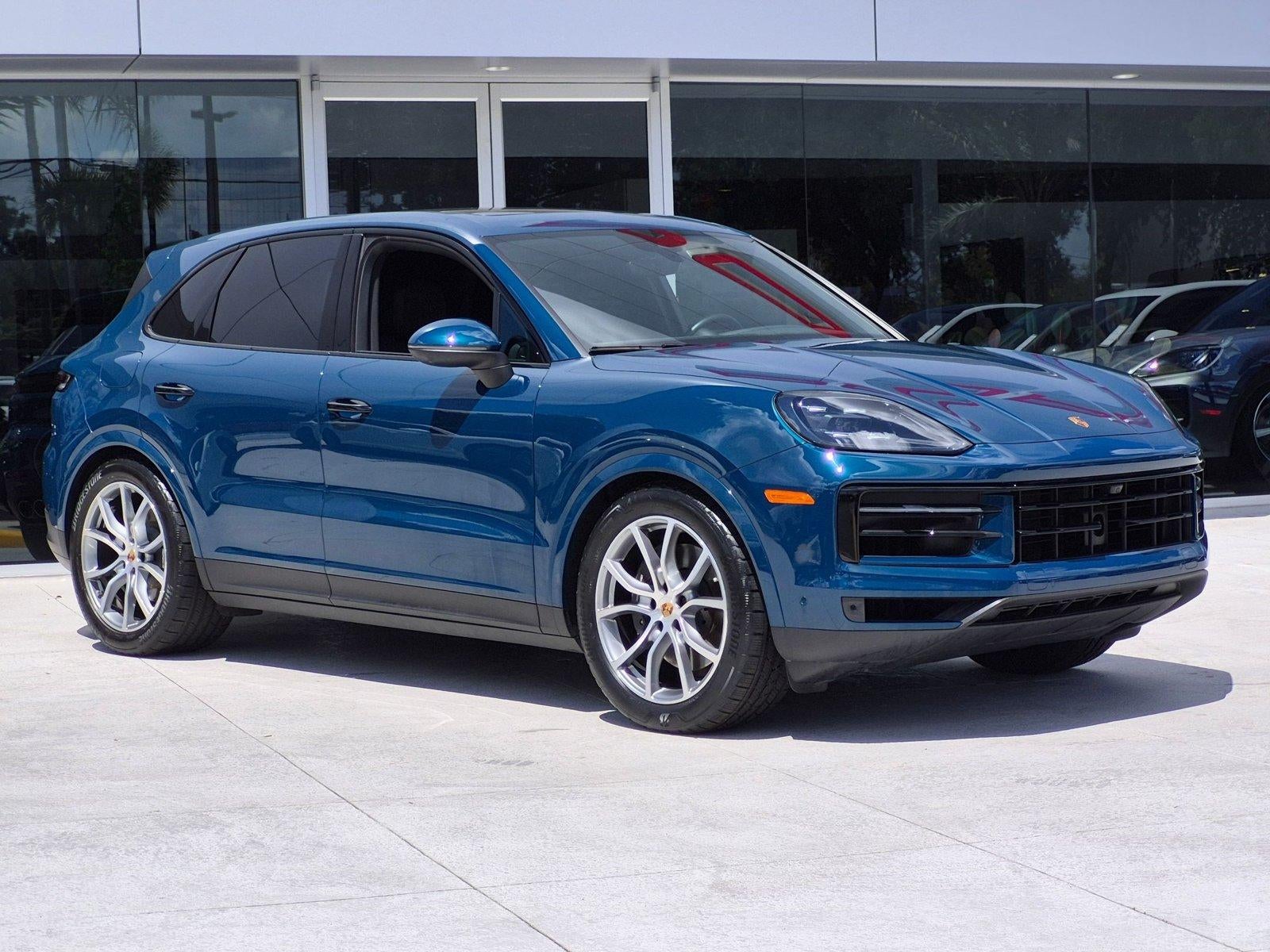 2025 Porsche Cayenne AWD