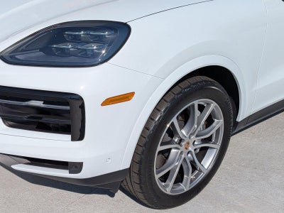 2025 Porsche Cayenne AWD