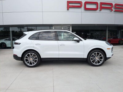2025 Porsche Cayenne AWD