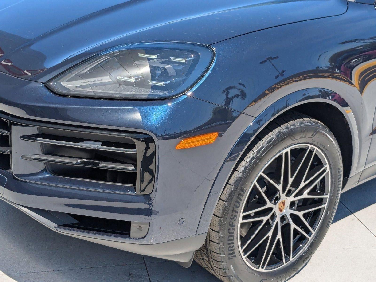 2025 Porsche Cayenne AWD