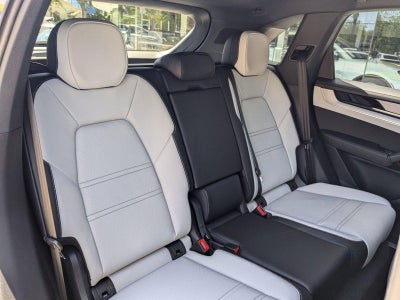 2025 Porsche Cayenne AWD