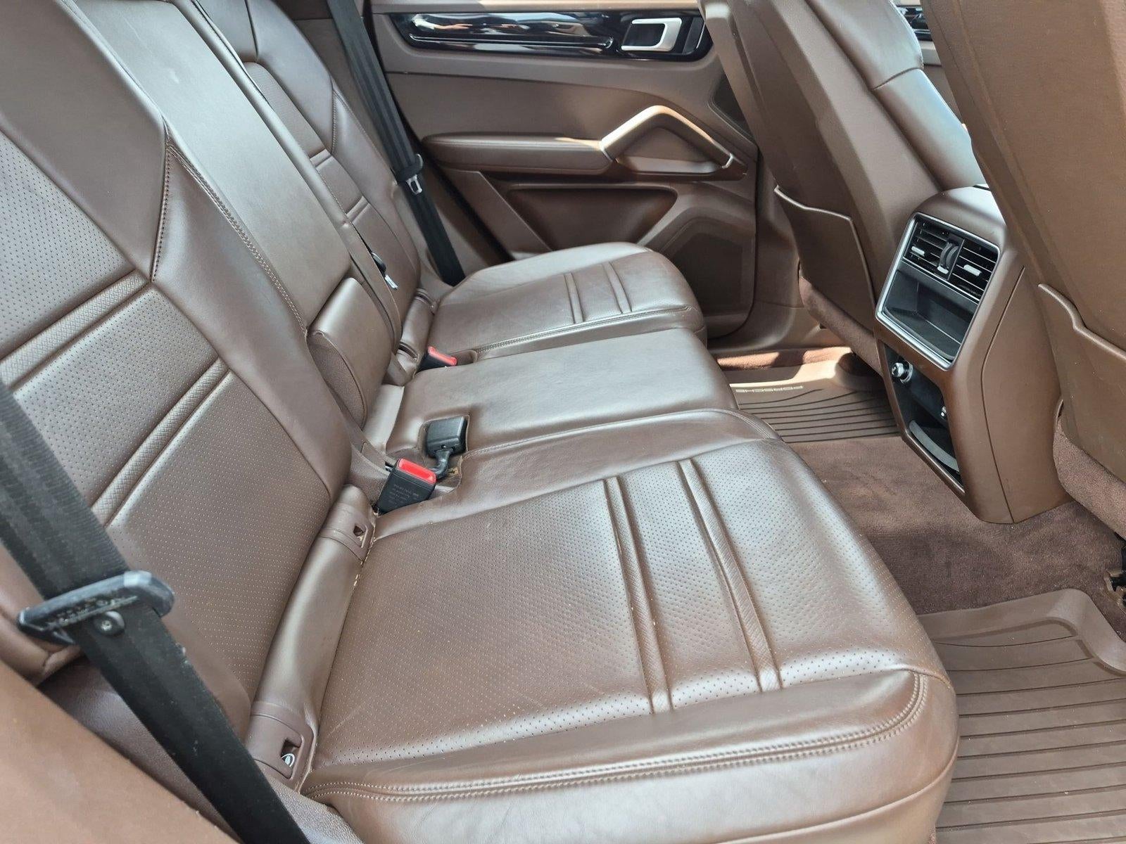 2022 Porsche Cayenne AWD