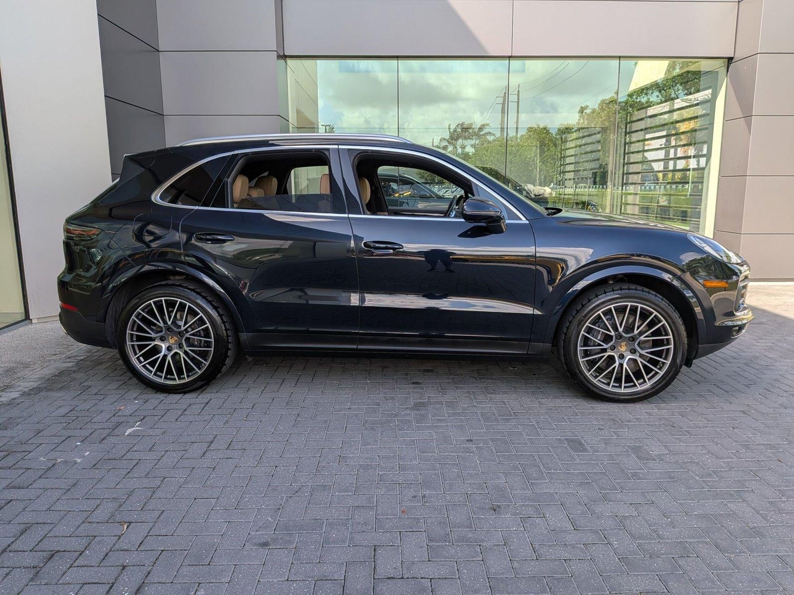 2023 Porsche Cayenne Platinum Edition AWD