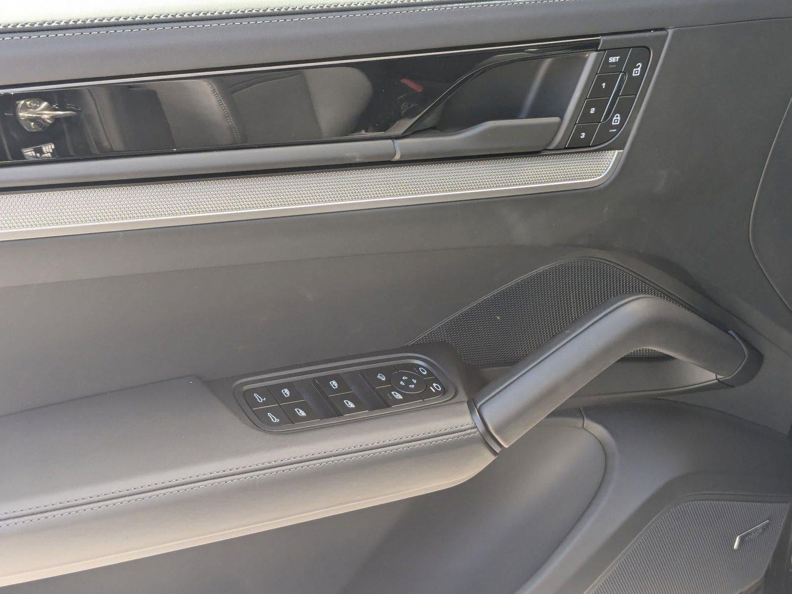 2025 Porsche Cayenne AWD