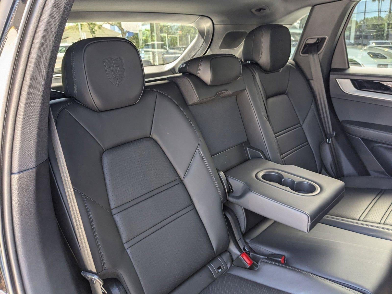 2025 Porsche Cayenne AWD