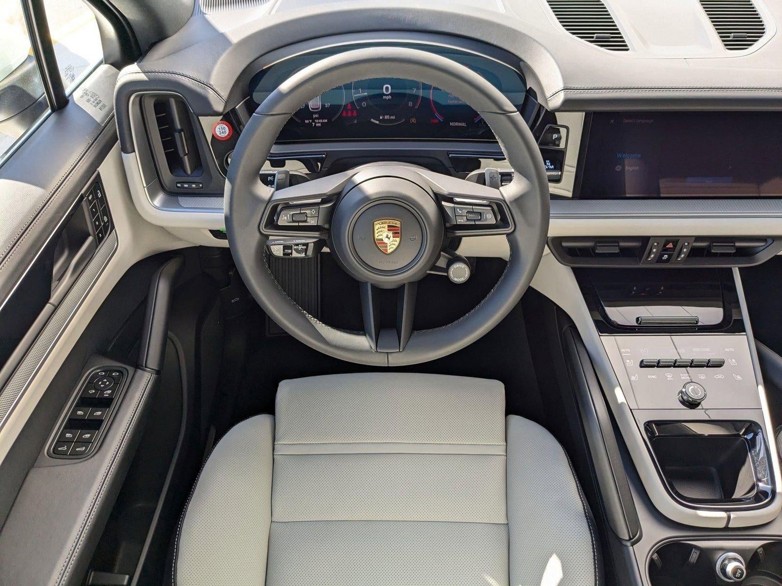 2025 Porsche Cayenne AWD