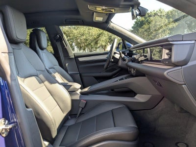 2024 Porsche Macan Electric 4 AWD