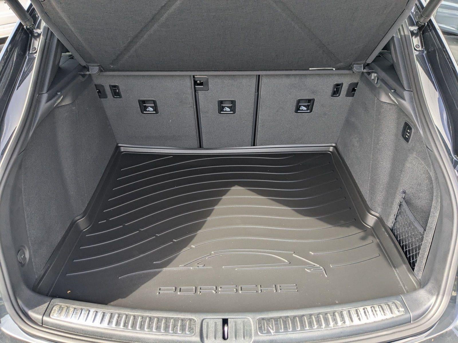 2025 Porsche Macan S AWD