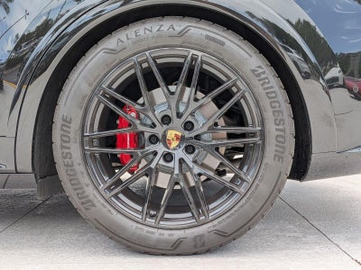 2024 Porsche Cayenne S Coupe AWD