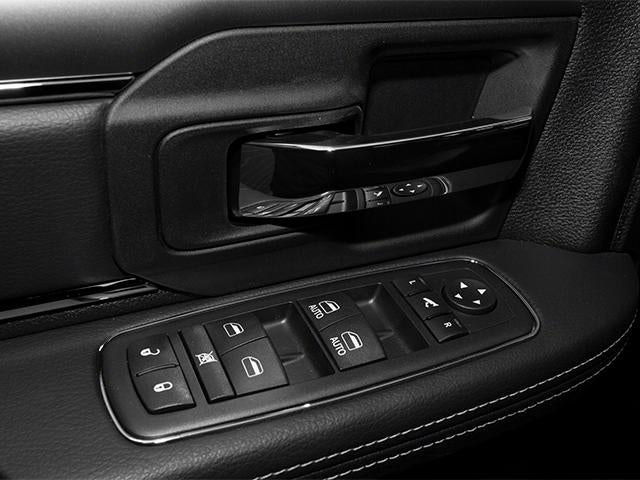 2013 RAM 1500 2WD Crew Cab 5.7 Ft Box Laramie