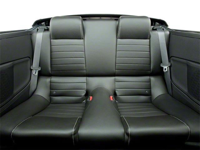 2011 Ford Mustang 2dr Conv V6