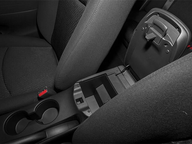 2013 Nissan Sentra 4dr Sdn I4 CVT SR